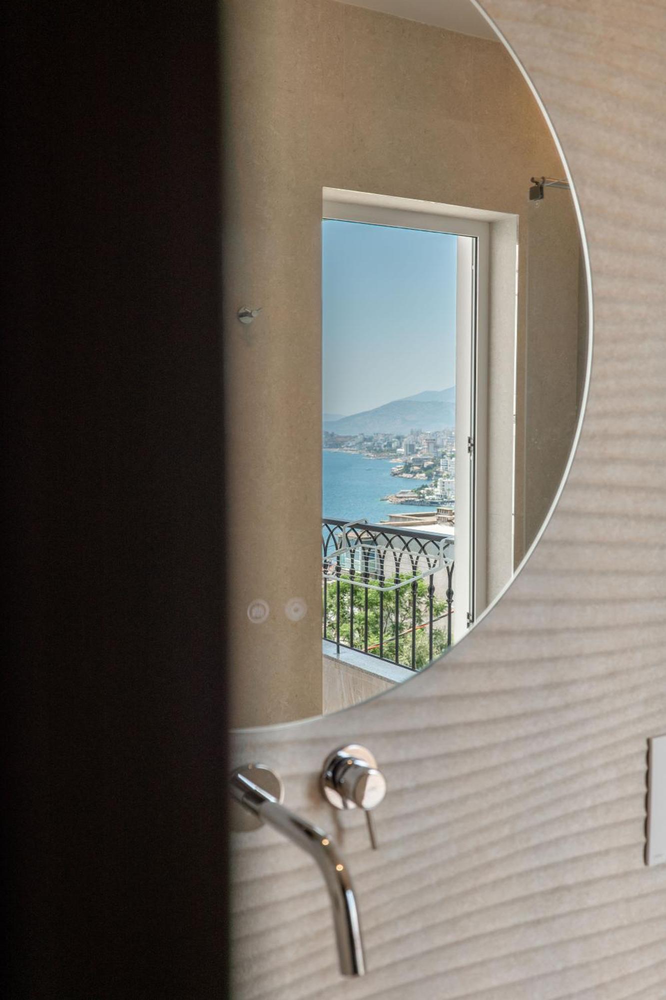 Kamara Rooms Sarandë Exteriör bild