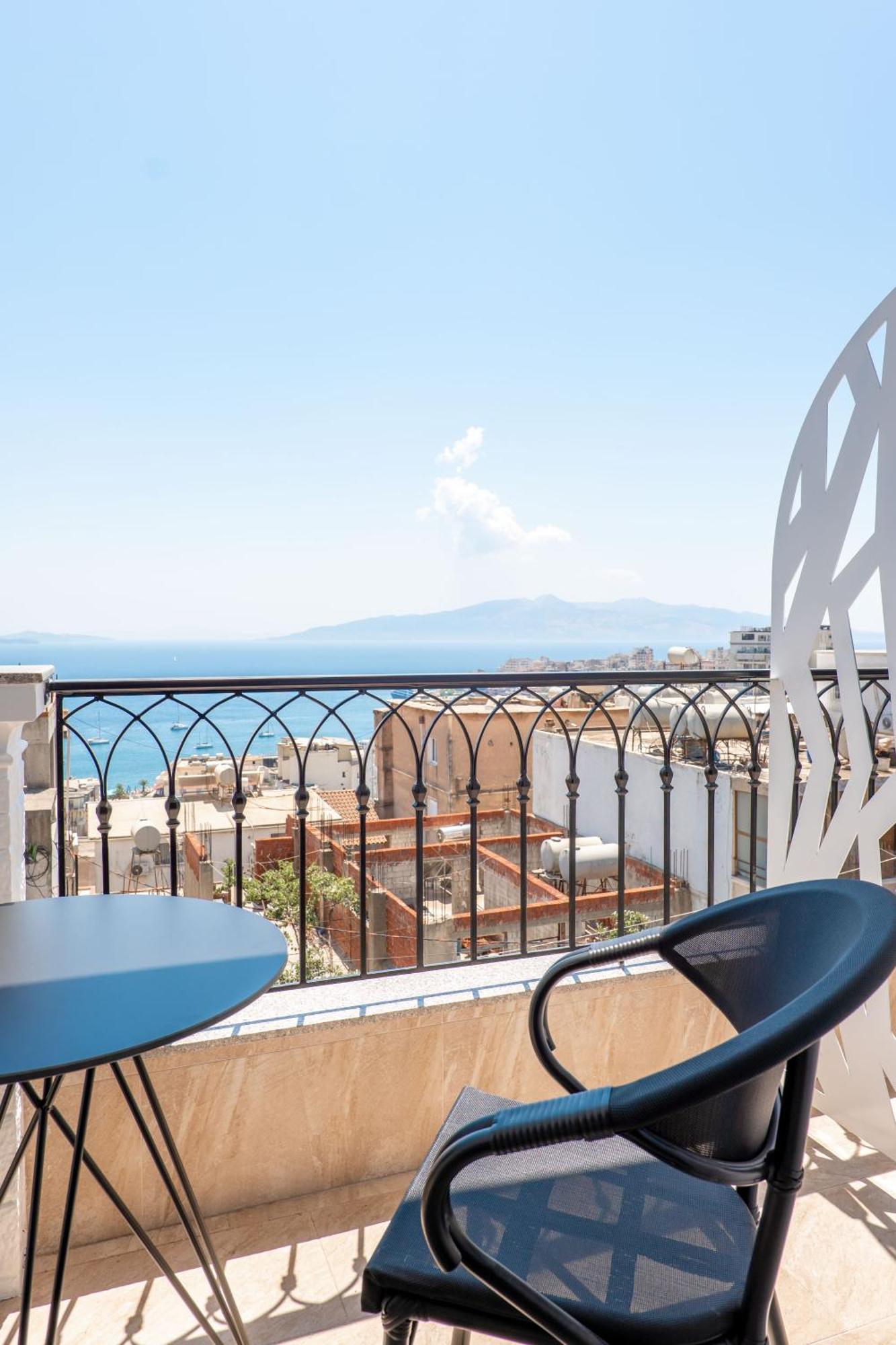 Kamara Rooms Sarandë Exteriör bild