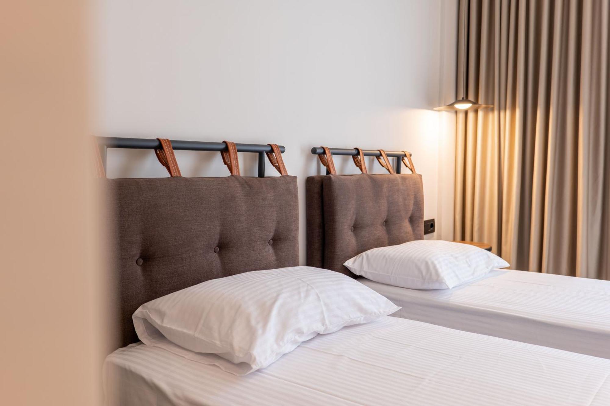 Kamara Rooms Sarandë Exteriör bild